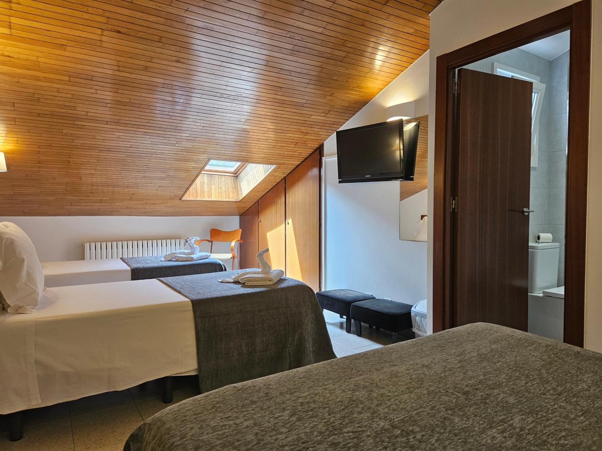 Hotel Les 7 Claus อันดอร์รา ลา เวลลา ภายนอก รูปภาพ